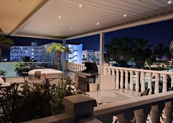 Nissi Golden Sands Paradi